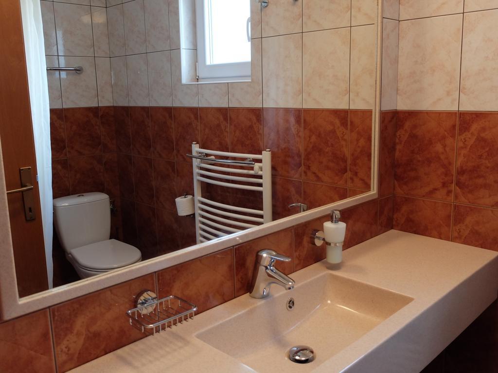 Apartments Sunce Brna Rom bilde